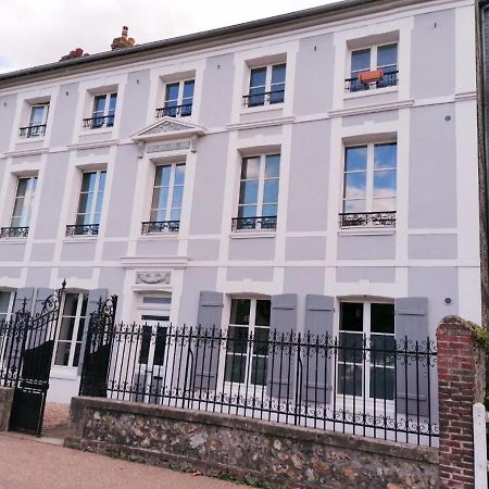 Apartament Le 2 Pieces Avec Parking Prive Honfleur Zewnętrze zdjęcie